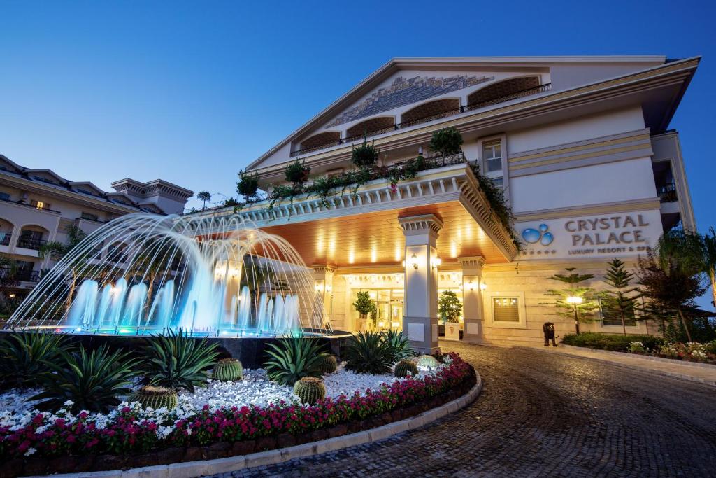 The Crystal Palace Resort