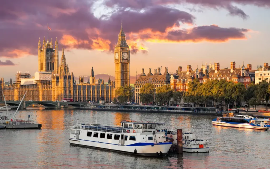 The Thames Cruise